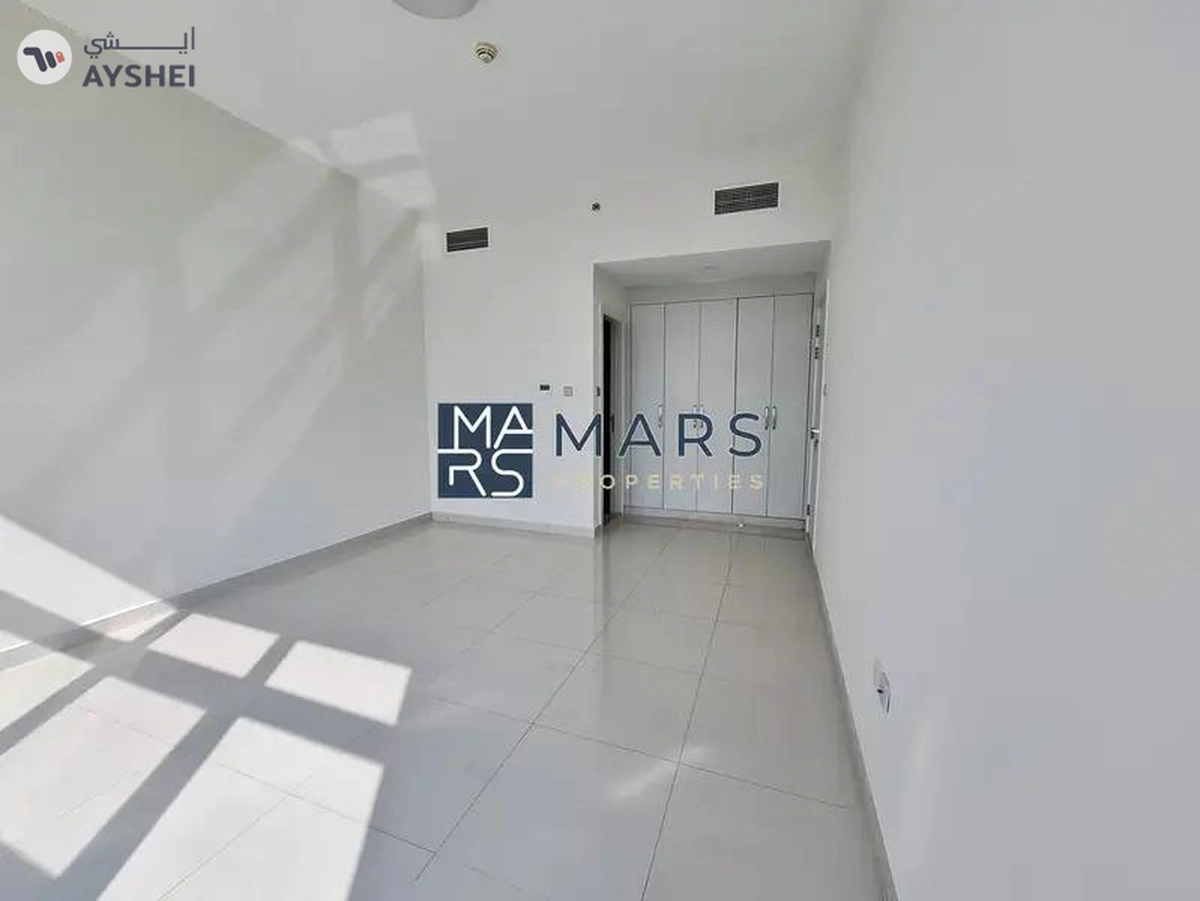Free AC, Enjoy the Best Standards ,3bhk Apartment-7-7