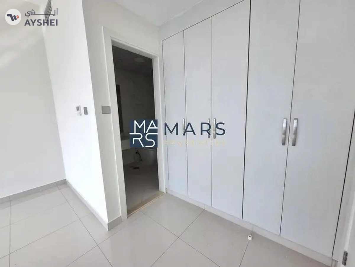 Free AC, Enjoy the Best Standards ,3bhk Apartment-8-8