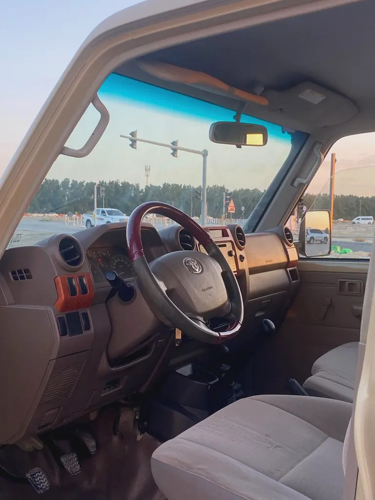 Toyota Land Cruiser Double chapin 2017-8-8