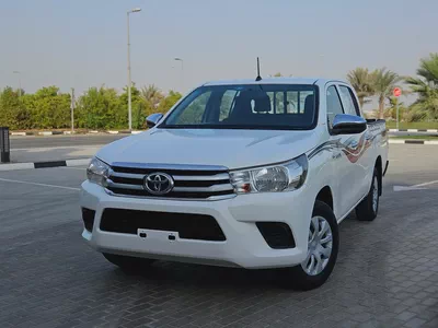 Hilux Double Cabin 2020 GCC Premium Condition Low KM Pickup Truck-1