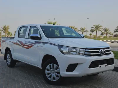 Hilux Double Cabin 2020 GCC Premium Condition Low KM Pickup Truck-4