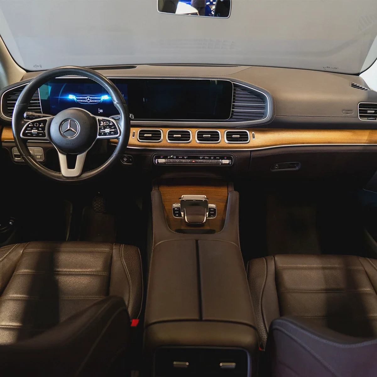 AED 3,161 p.m • 0% Downpayment • GLE 450 4Matic • 1 year warranty-8-8
