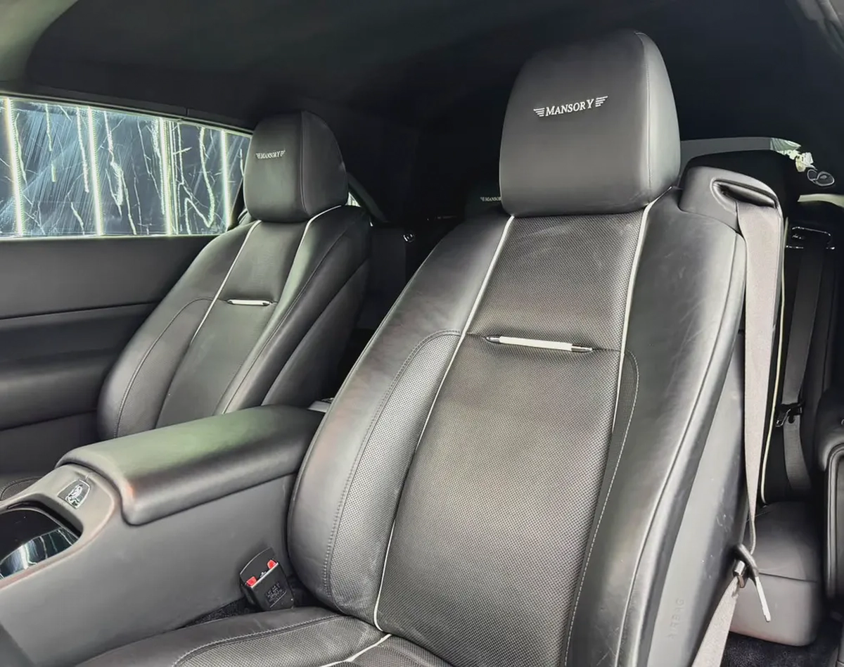 2017 Rolls-Royce Dawn Black Badge  | Mansory Package | European | Low Mileage | Soft Top Convertible-17-17