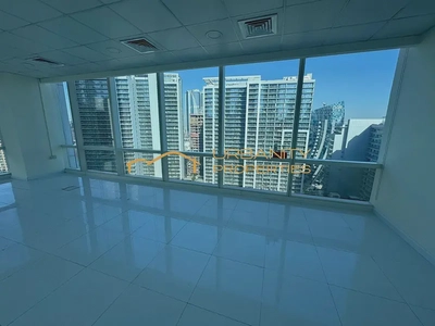 Fully Fitted Office | Prime Business Bay Location | Ready to Move In-4