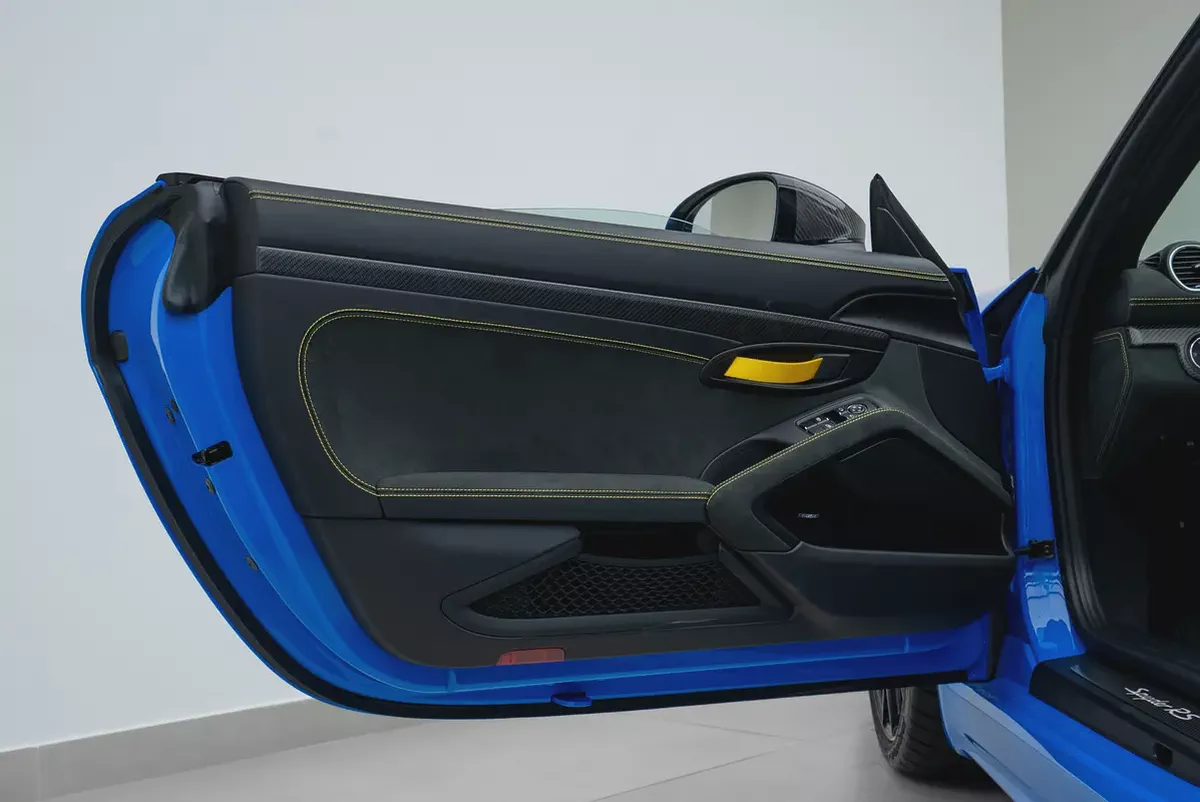 2025 PORSCHE 718 SPYDER RS-7-7