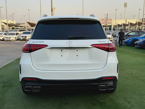 GLE 350 AMG kit ( 7 seater ) very good condition usa specs
