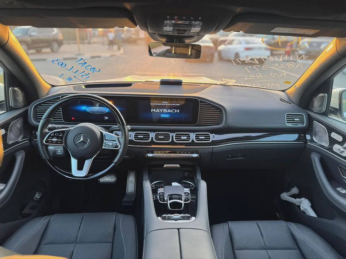 2023 - BENZ GLS600 - - /// BRAND NEW CONDITION /// - ONLY 11,000 KM-12-12