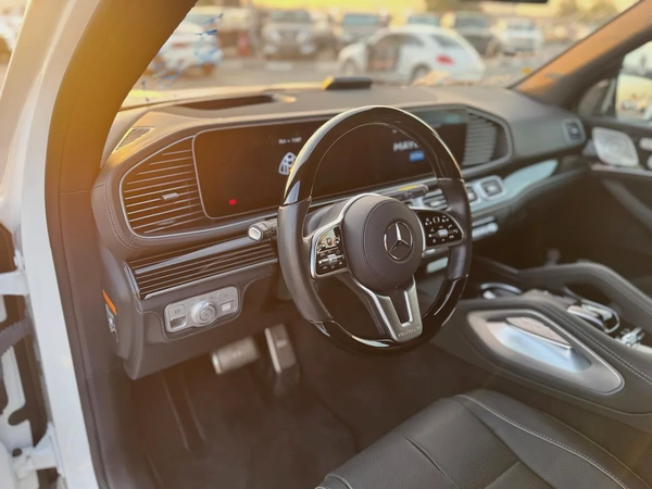 2023 - BENZ GLS600 - - /// BRAND NEW CONDITION /// - ONLY 11,000 KM