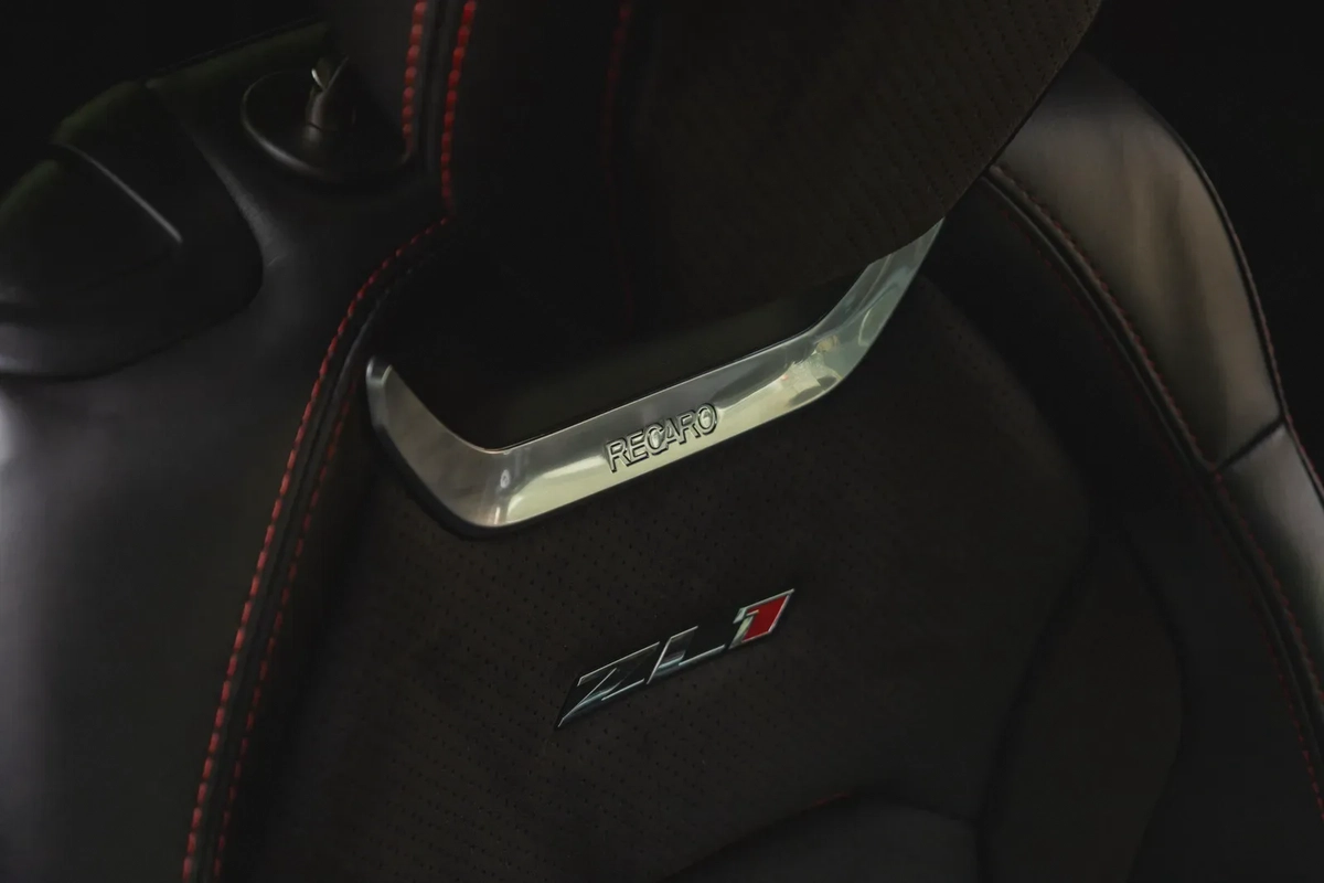 Chevrolet Camaro ZL1 2018-6-6