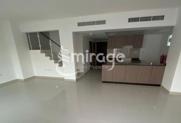 Spacious 3BR TH | Family Home | Prime Location