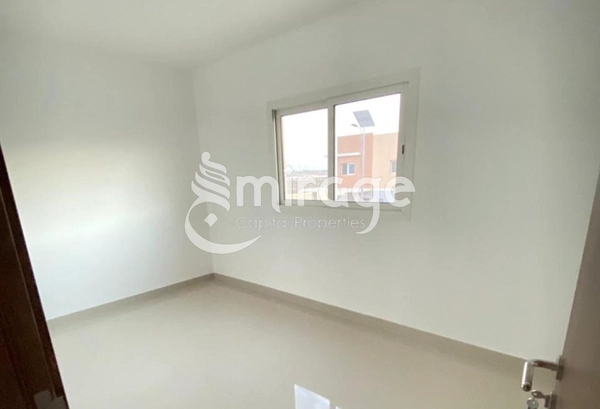Spacious 3BR TH | Family Home | Prime Location