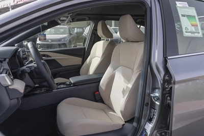 Toyota Camry LE 2.5 L | Hybrid | Gray | Panoramic Sunroof | Electric Chair | 2026 GCC Specs-9
