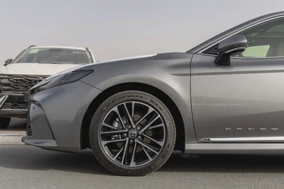 Toyota Camry LE 2.5 L | Hybrid | Gray | Panoramic Sunroof | Electric Chair | 2026 GCC Specs-7