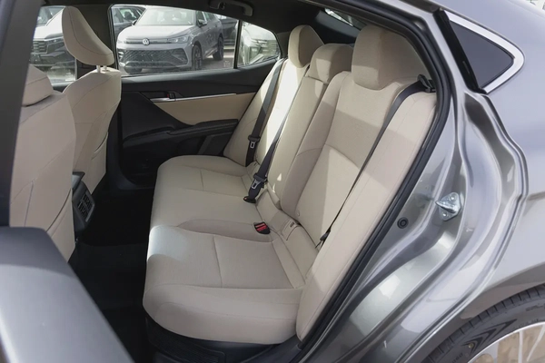 Toyota Camry LE 2.5 L | Hybrid | Gray | Panoramic Sunroof | Electric Chair | 2026 GCC Specs
