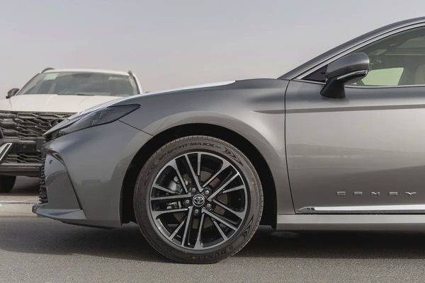Toyota Camry LE 2.5 L | Hybrid | Gray | Panoramic Sunroof | Electric Chair | 2026 GCC Specs