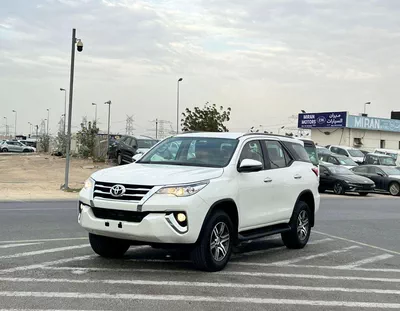 Toyota Fortuner EXR 2019 Toyota Fortuner 2.7L V4 -AWD 4x4 GCC - Rear CAM & Sensor - Cruise Control-2