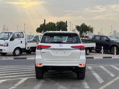 Toyota Fortuner EXR 2019 Toyota Fortuner 2.7L V4 -AWD 4x4 GCC - Rear CAM & Sensor - Cruise Control-5