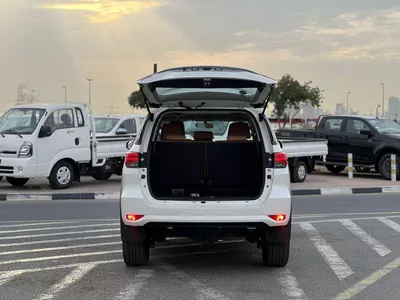 Toyota Fortuner EXR 2019 Toyota Fortuner 2.7L V4 -AWD 4x4 GCC - Rear CAM & Sensor - Cruise Control-6