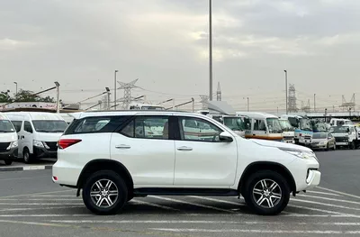 Toyota Fortuner EXR 2019 Toyota Fortuner 2.7L V4 -AWD 4x4 GCC - Rear CAM & Sensor - Cruise Control-8