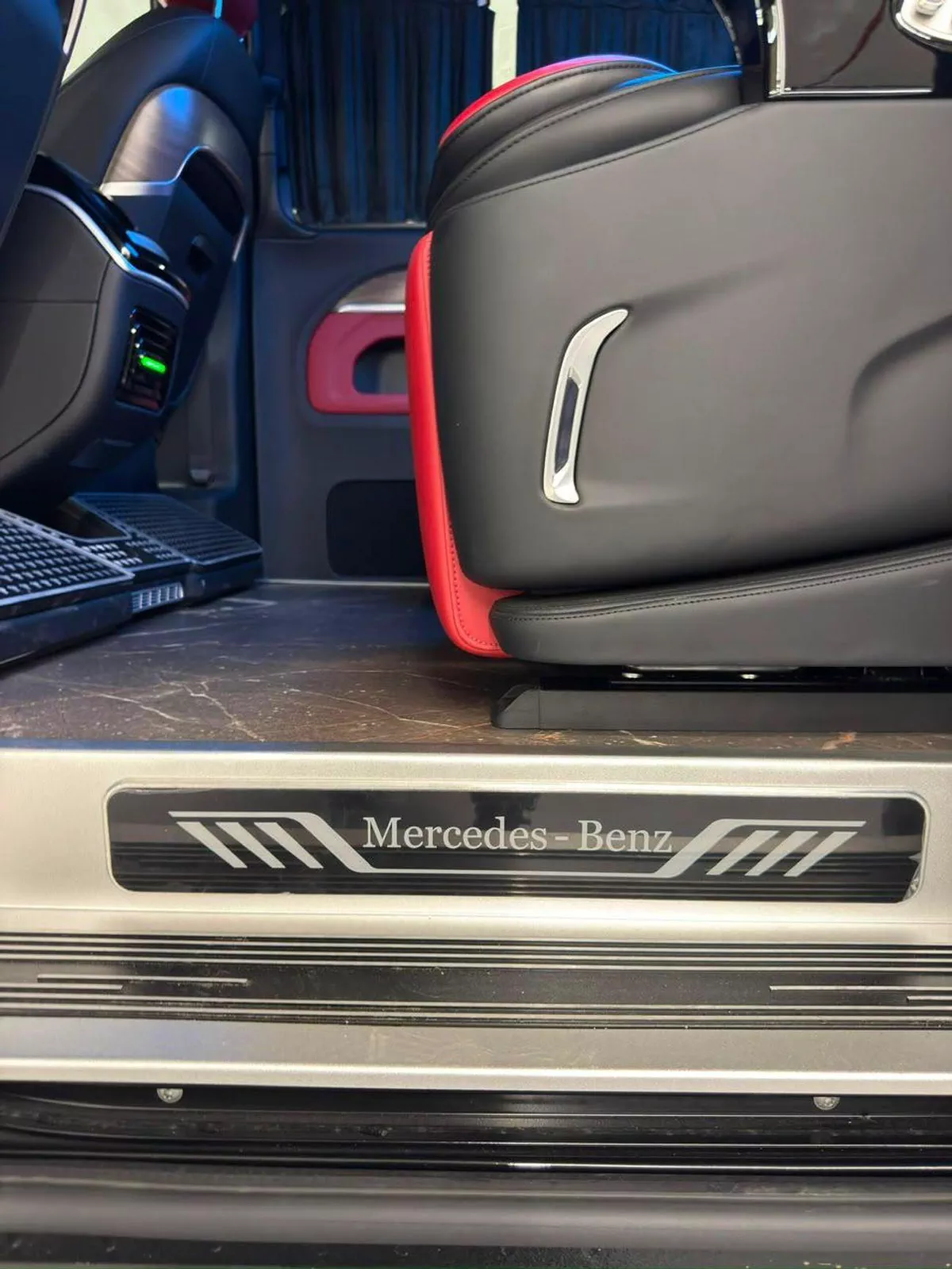 Mercedes Benz Vito VIP MERCEDES VITO VIP || V350L  BLACK 2024 NEW-9-0