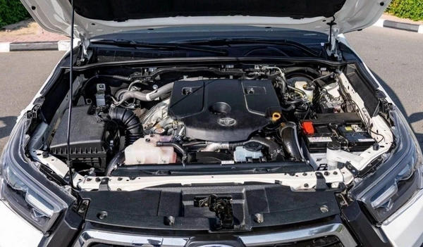 Toyota Hilux ADVENTURE 2.8L DIESEL 2024