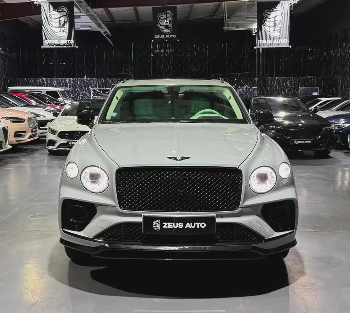 Bentley Bentayga V8 | First Edition | Rare Interior | GCC-1-1