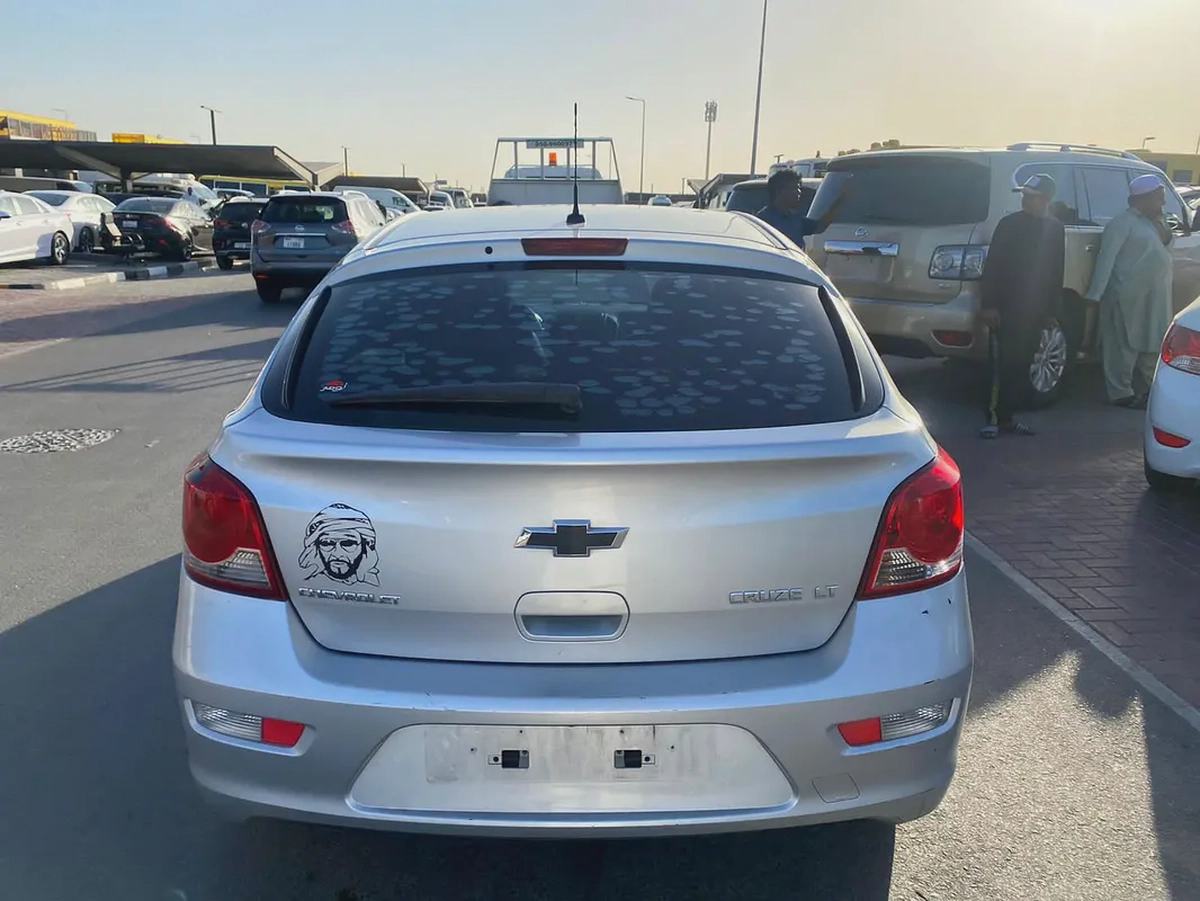 chevorlt cruze 2014 fullopshin silver color GCC calen-4-4