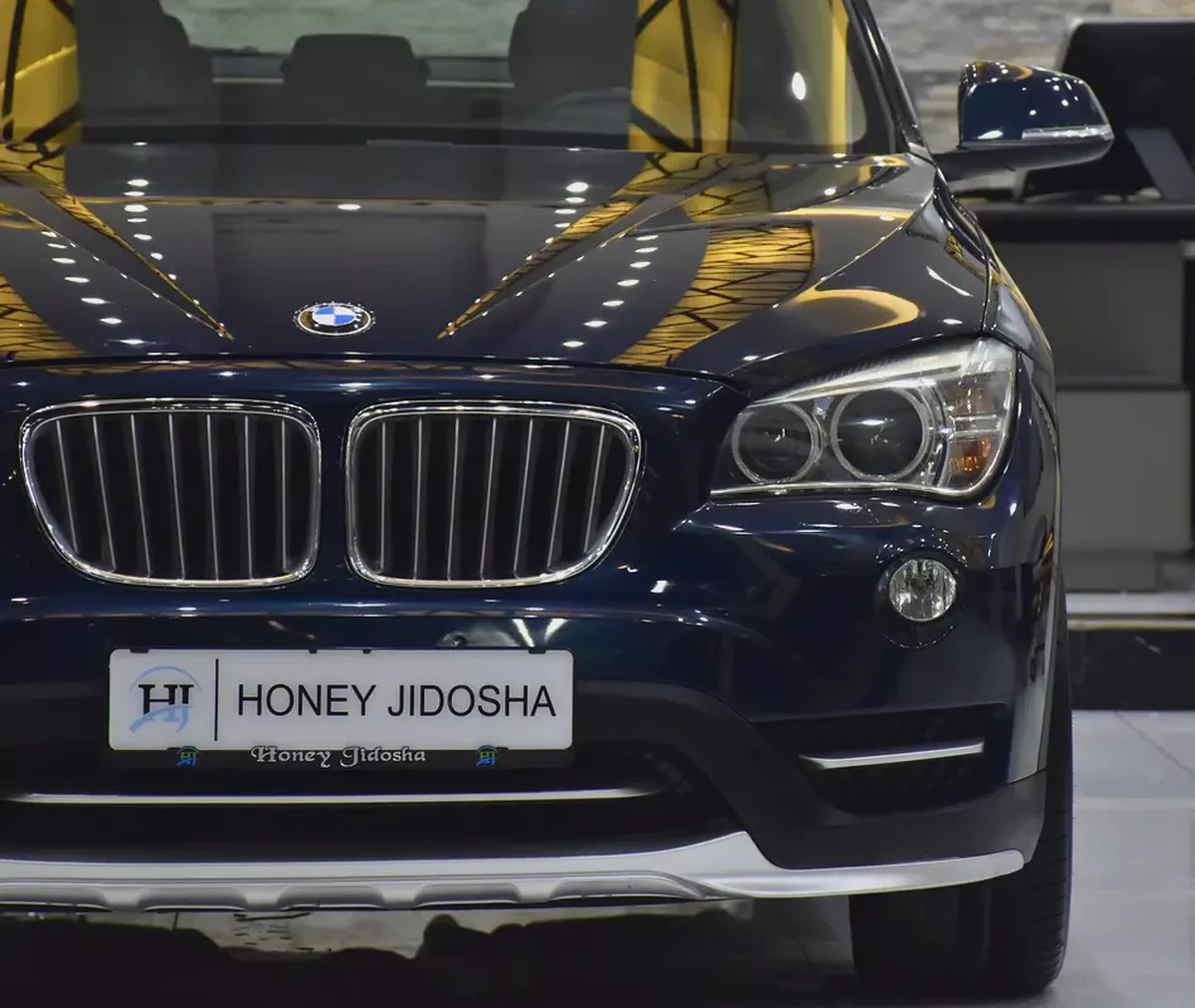EXCELLENT DEAL for our BMW X1 sDrive18i ( 2015 Model ) in Blue Color! GCC Specs-3-3
