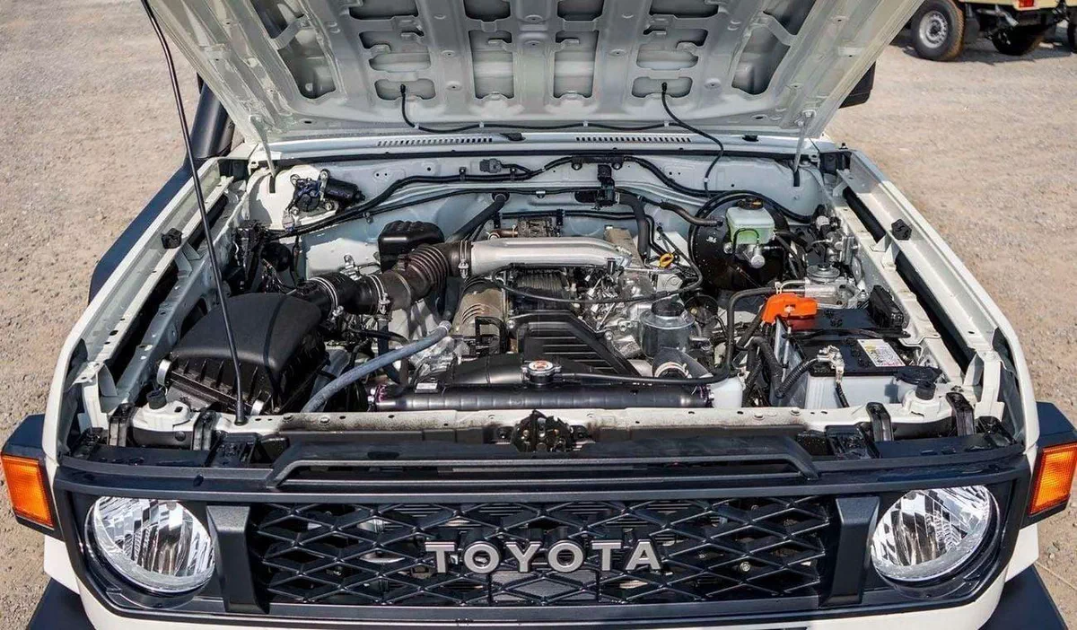 Toyota Land Cruiser 70 LC 78 HARDTOP 2.8L MT TOYOTA LAND CRUISER LC78 4.2L AMBULANCE-20-0