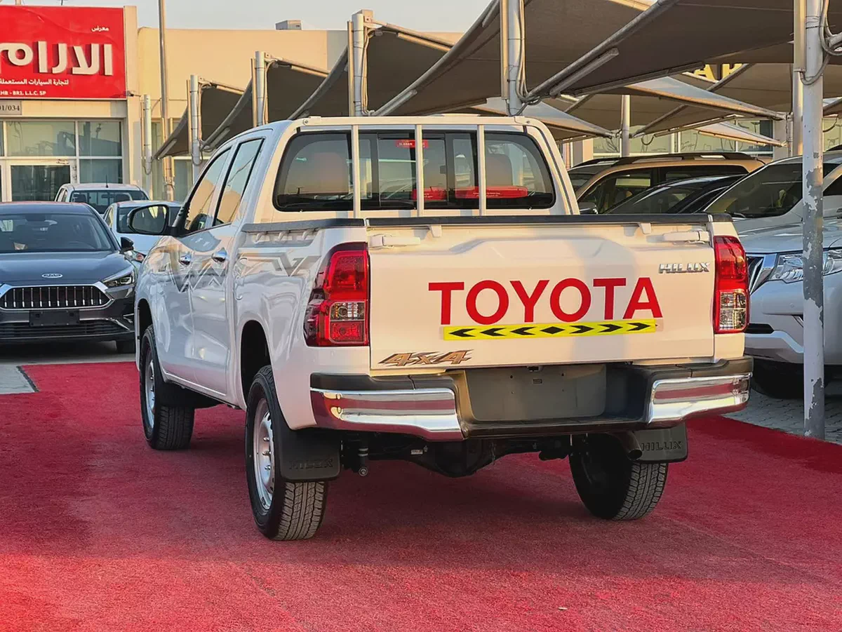 2024 I Toyota Hilux I 4X4 I Diesel I Manual I Ref#865-3-3