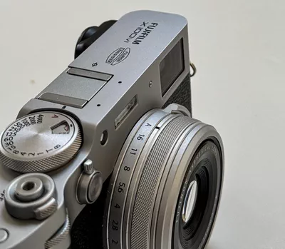 Fujifilm x100vi silver camera-6