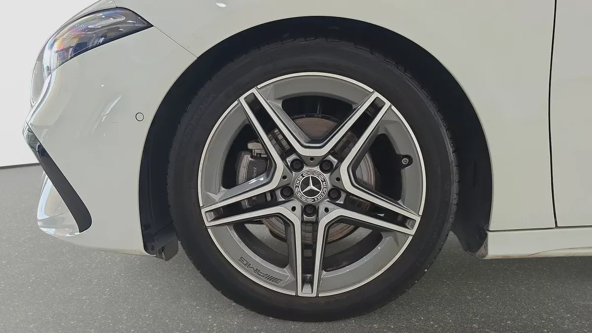 Authorized Dealer | Up to 5 Years Service & Warranty | Only 2,320 Km | VSB 35401-16-16