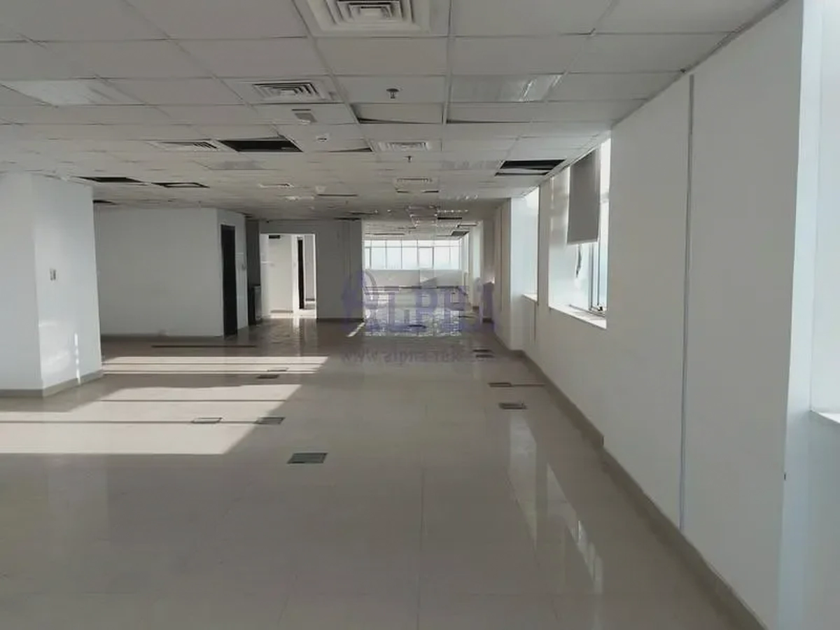 Full Floor For Rent | High Floor |-4-4