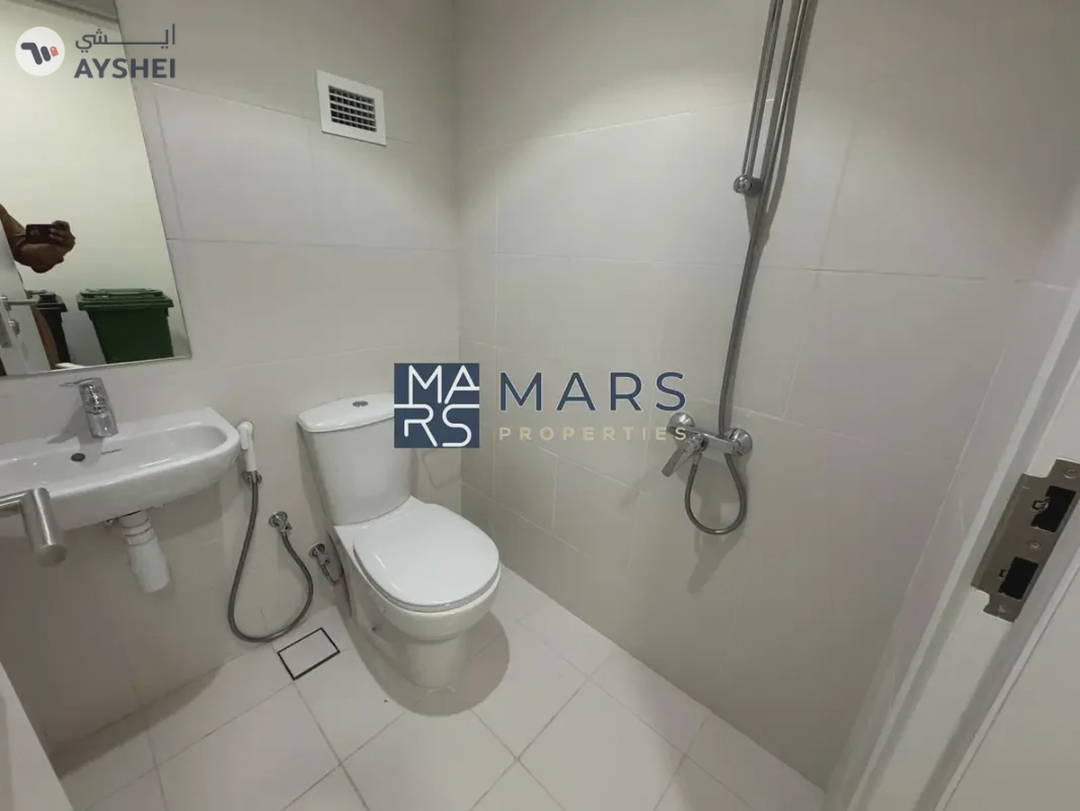 Spacious 3BR Middle unit in Green Community | Ready to move-13-13