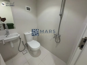 Spacious 3BR Middle unit in Green Community | Ready to move