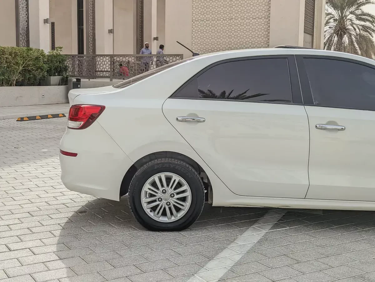 Kia Pegas 2020, MPI Top, GCC Premium Condition With Low KM Perfect Family Sedan With Sunroof and Nav-17-17
