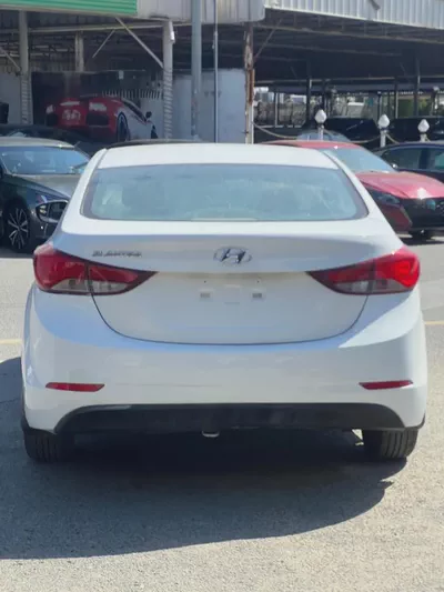 Hyundai Elantra GL 2014 - GCC Specs - Reliable and Efficient-3