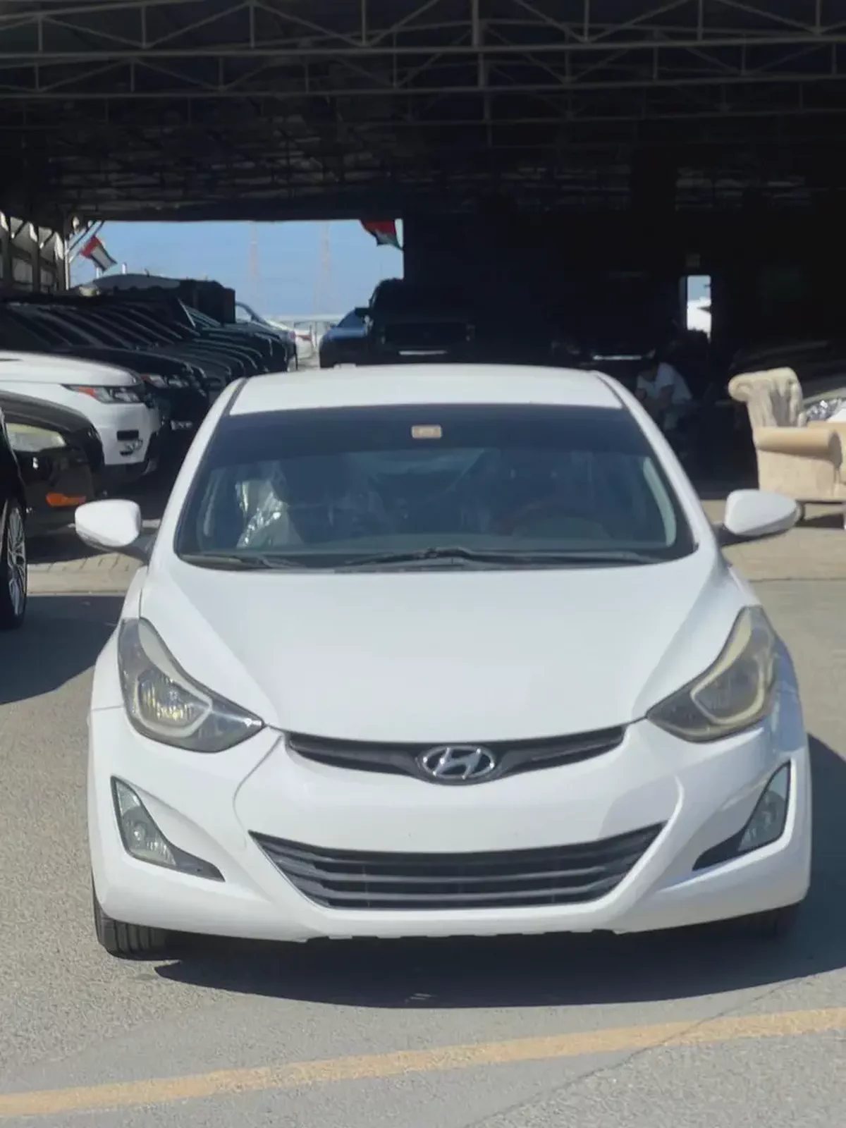 Hyundai Elantra GL 2014 - GCC Specs - Reliable and Efficient