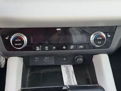 MITSUBISHI OUTLANDER H LINE-1