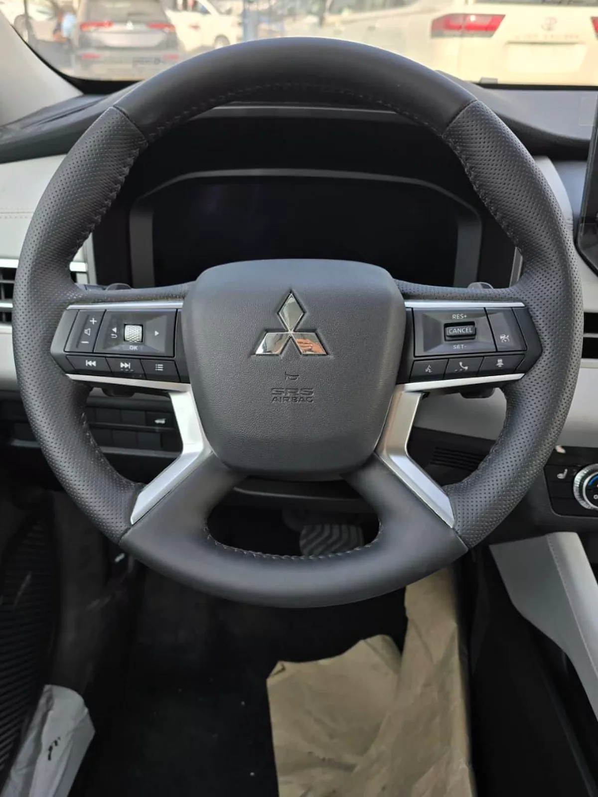 MITSUBISHI OUTLANDER H LINE-11-11