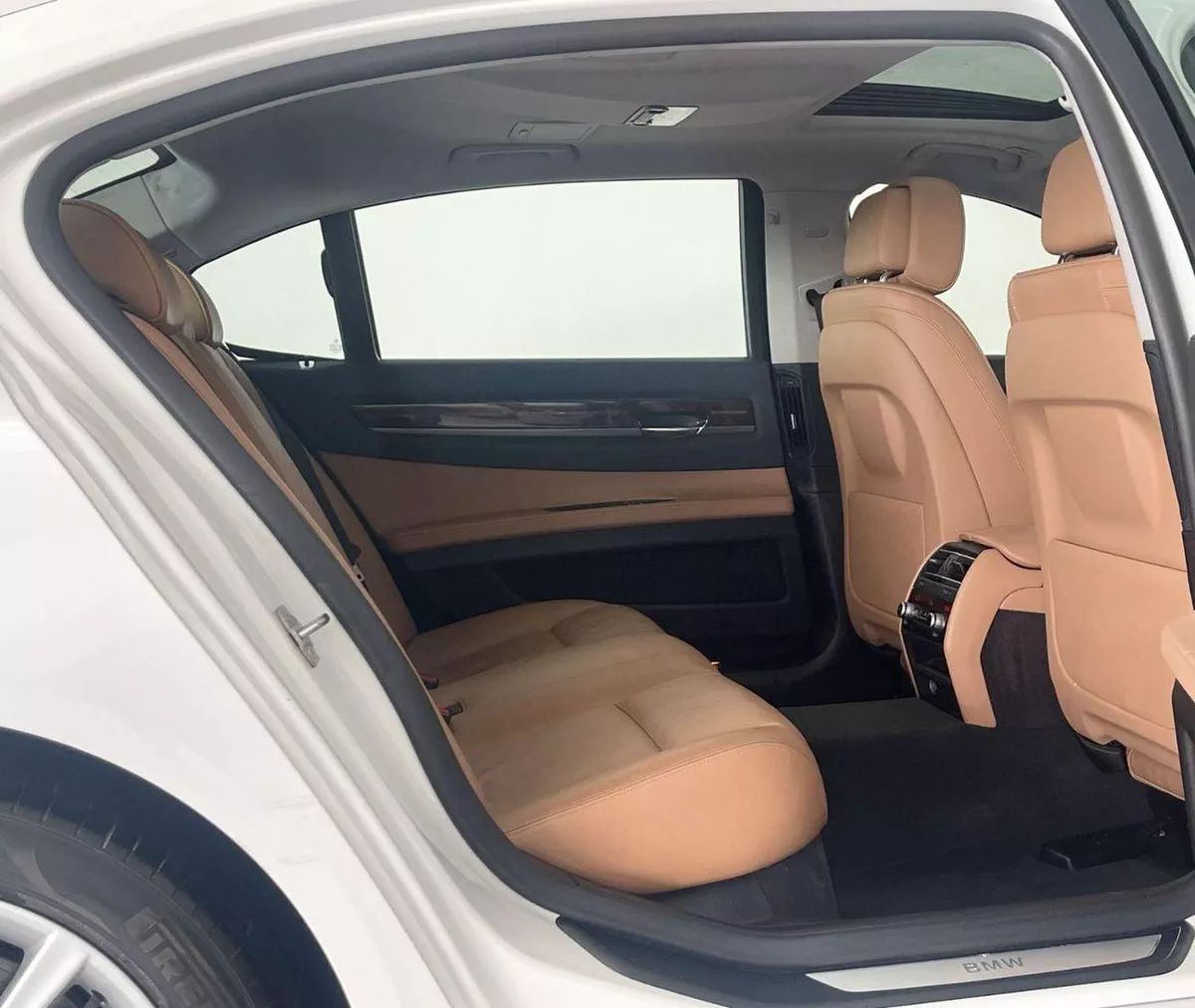 BMW 740Li EXECUTIVE V6  GCC SPECS - EXCELLENT CONDITION-15-0