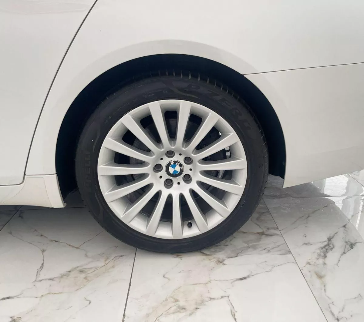 BMW 740Li EXECUTIVE V6  GCC SPECS - EXCELLENT CONDITION-16-0