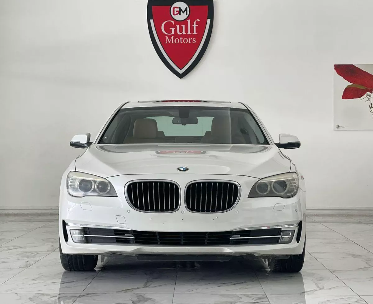 BMW 740Li EXECUTIVE V6  GCC SPECS - EXCELLENT CONDITION-1-0