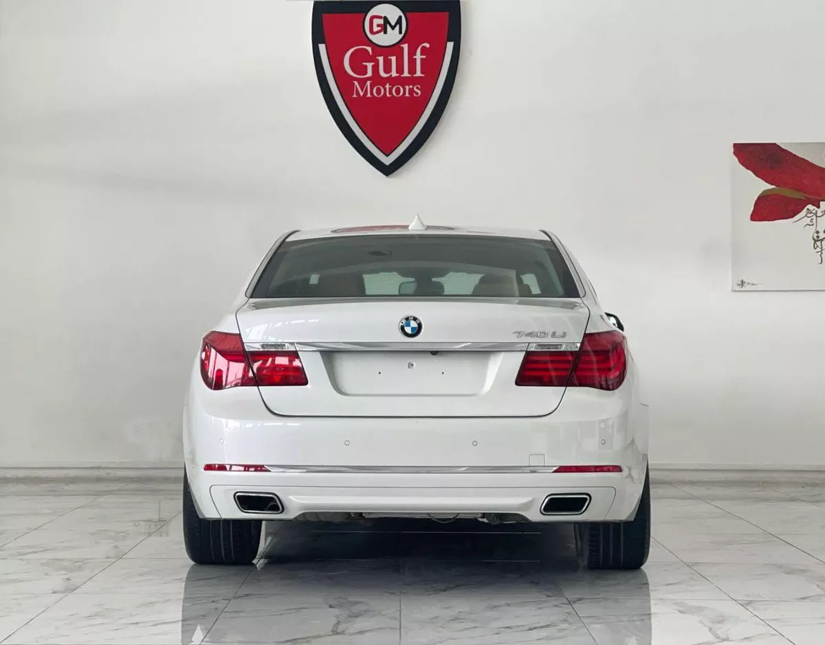 BMW 740Li EXECUTIVE V6  GCC SPECS - EXCELLENT CONDITION-4-0