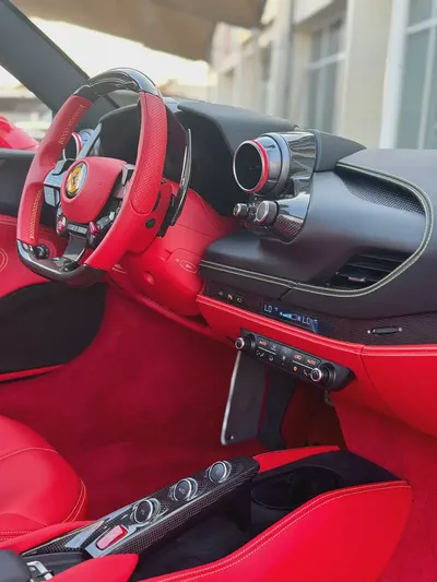 Ferrari F8 TRIBUTO 2022 low mileage full carbon full service history-13