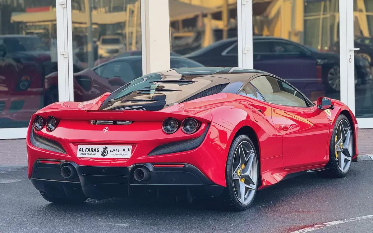 Ferrari F8 TRIBUTO 2022 low mileage full carbon full service history-7-7