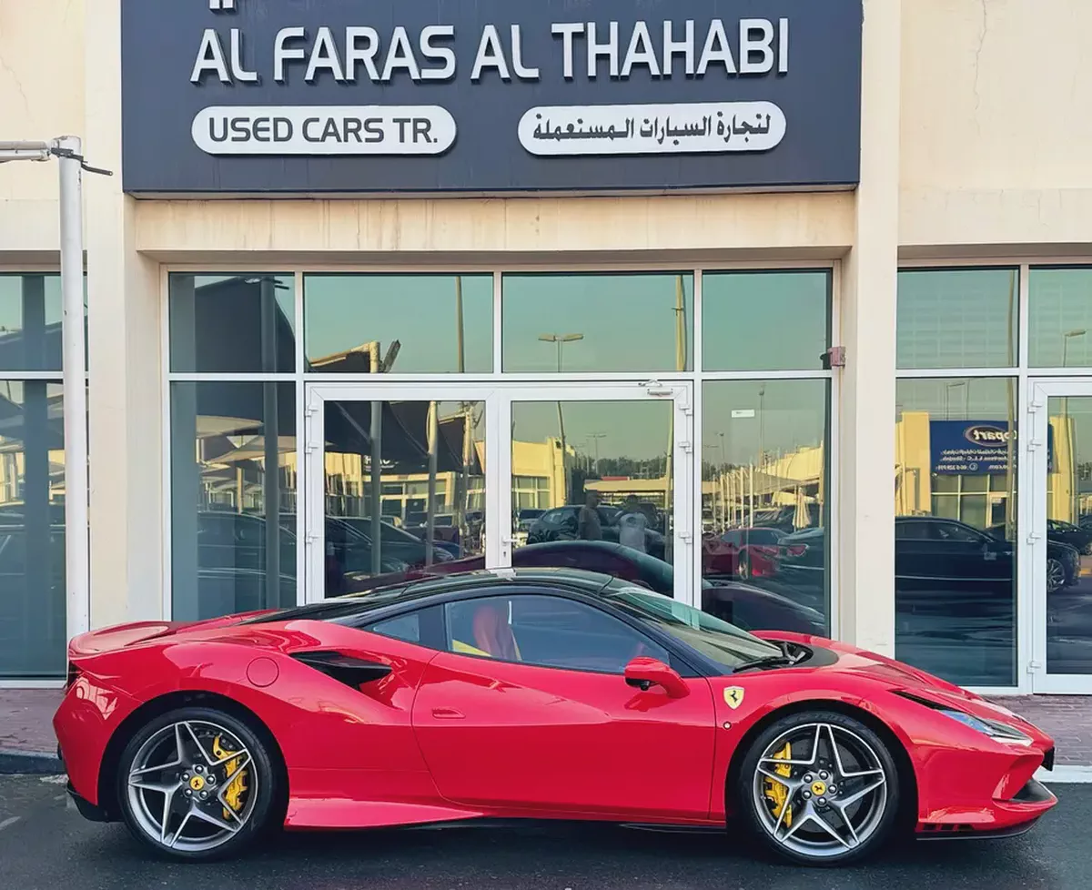 Ferrari F8 TRIBUTO 2022 low mileage full carbon full service history-8-8