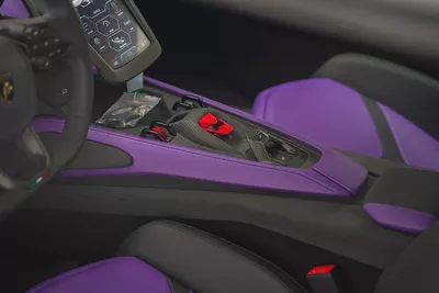 2025 LAMBORGHINI REVUELTO-9