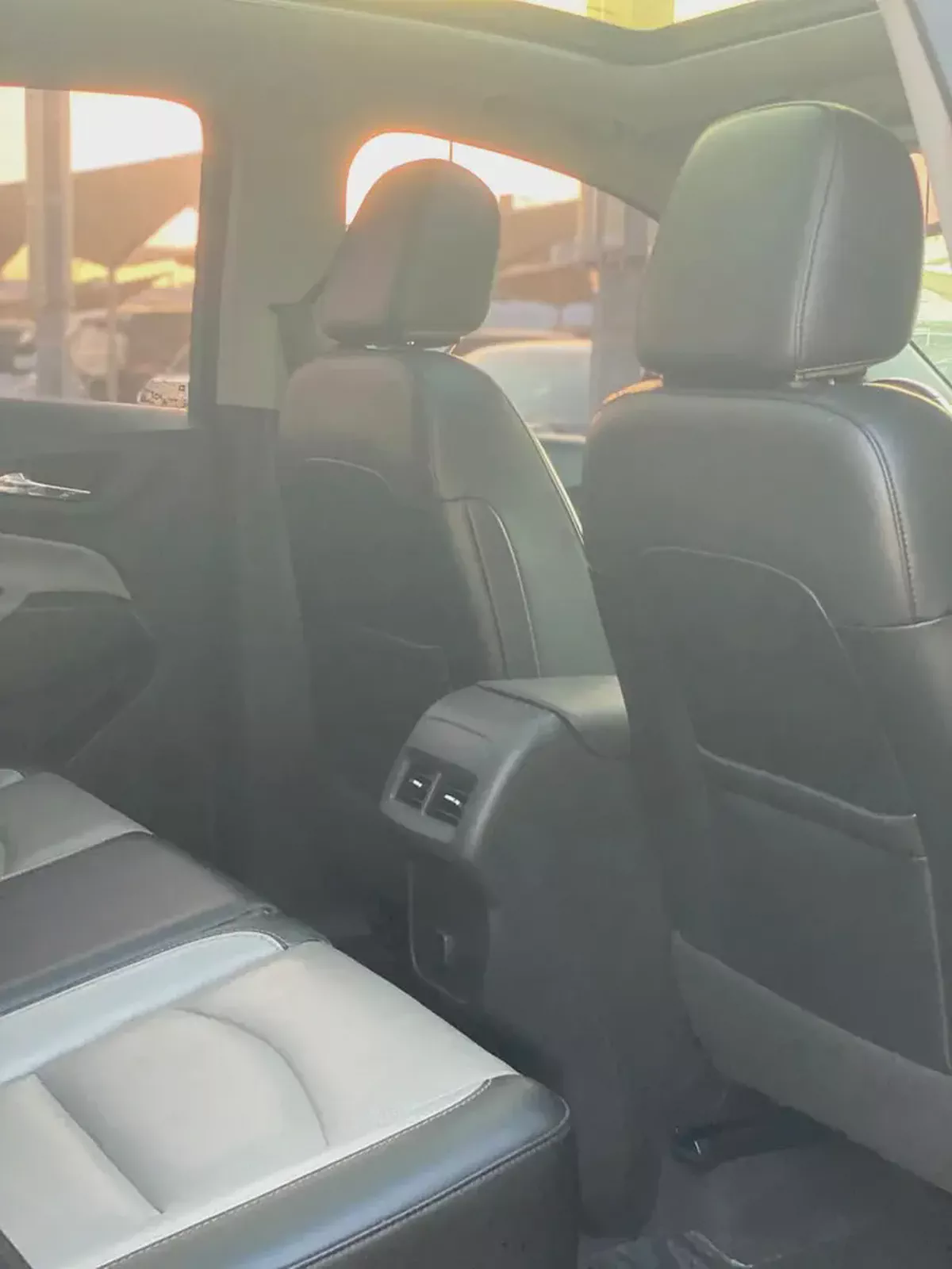 (2020) CHEVROLET EQUINOX //GCC//FULL OPTION//LOW MILLAGE//EXCELLENT CONDITION//-14-14