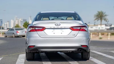 Toyota Camry LE 2.5P AT MY2023 – SILVER-4
